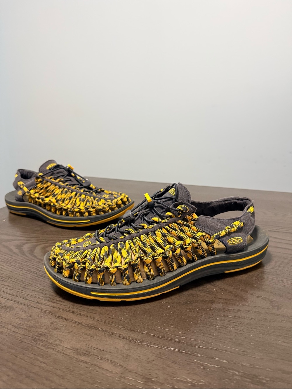 KEEN UNEEK Men’s Yellow Blue Woven Cord Sandals US 12 EU 46 UK 11